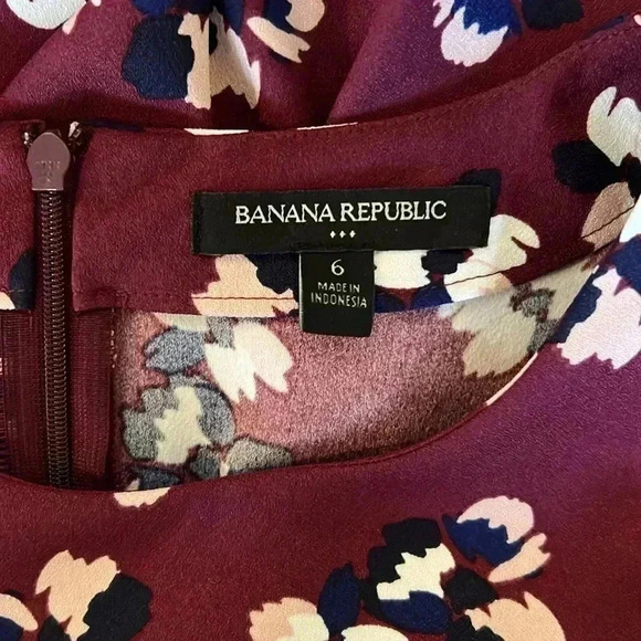 Banana Republic Long Sleeve Floral Print Dress H2 - Picture 3 of 5